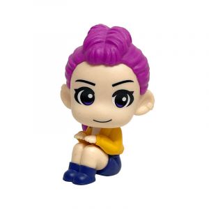 Аниме фигурка K-POP охотницы на демонов Руми милая сидит 10 см (цветная коробка)