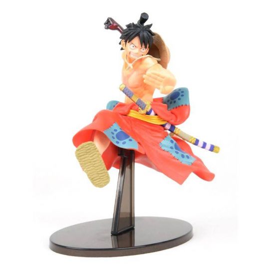 Аниме фигурка Луффи "Ван Пис" удар сбоку (18 см.)