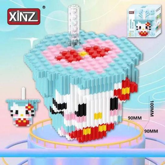 3Д конструктор из мини блоков XINZ Хэллоу Китти 1 гол.кор (614 блока)