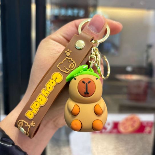 Брелок резиновый Капибара 3