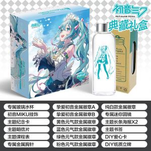 Подарочный набор с бутылкой Hatsune Miku 18 в 1