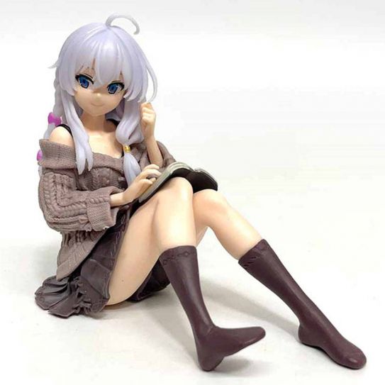 Аниме фигурка Путешествие Элайны - Элайне в кофте сидит